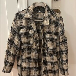 Zara Women's Black and Cream Plaid Jacket